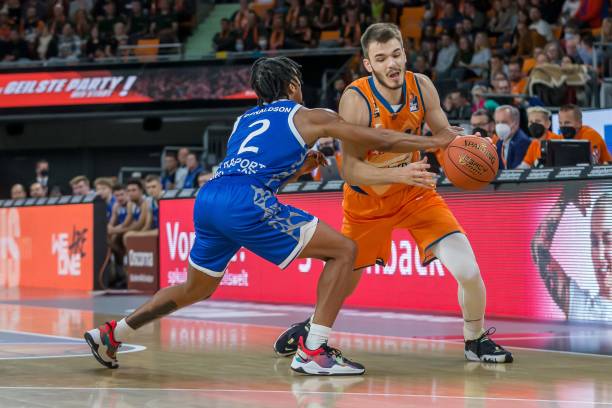 弃了他们在 弃了他们在